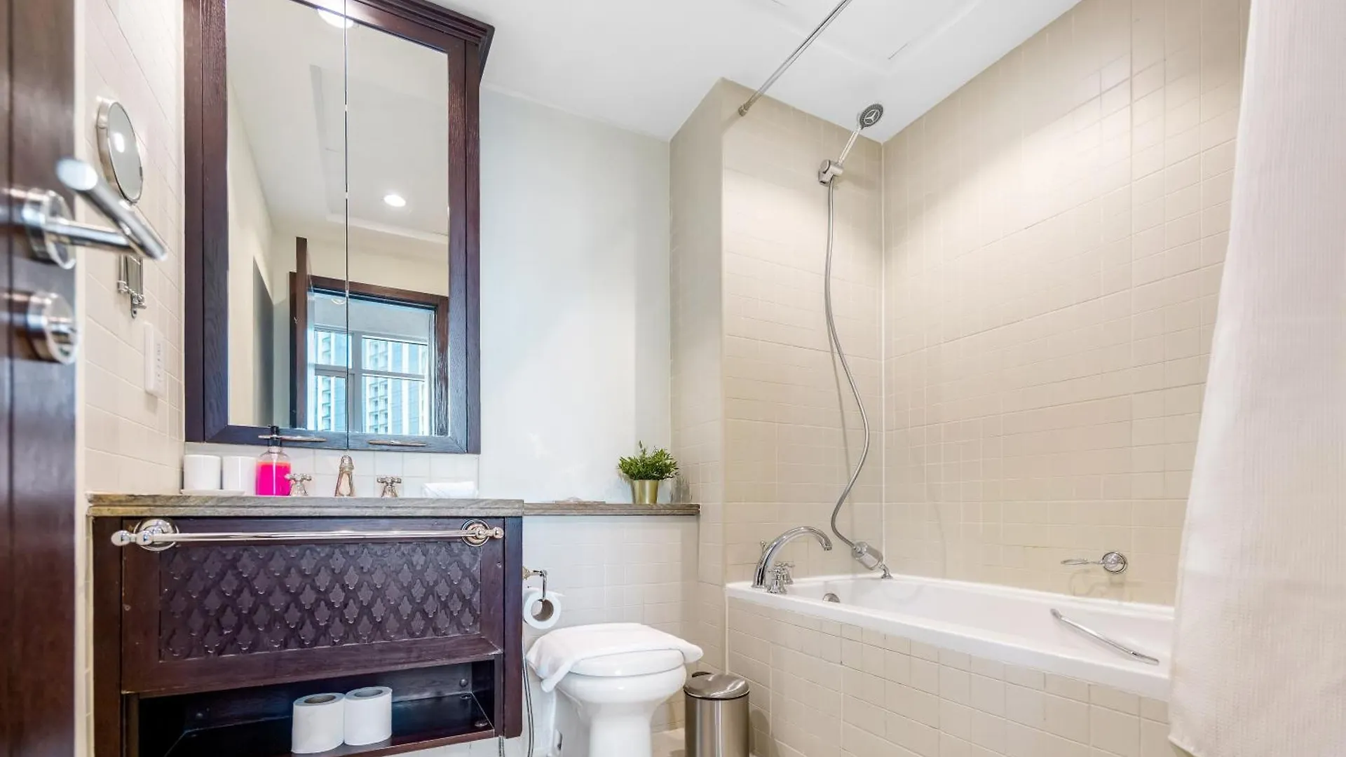 Durrani Homes - Alluring 5Br Penthouse With Burj Khalifa And Fountain View دبي 0*,